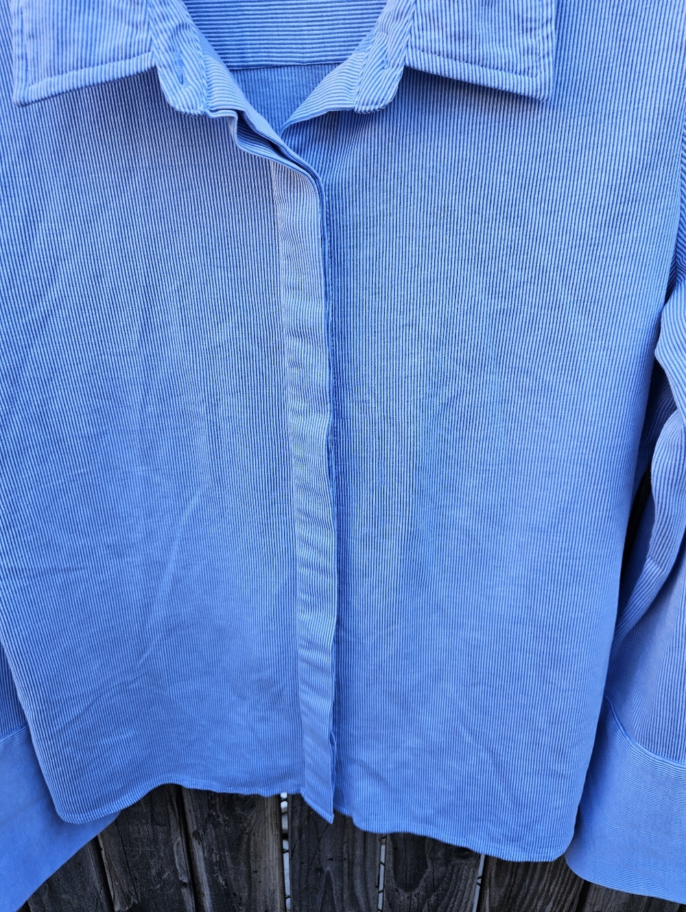 Liz Claiborne Pale Blue Collared Button-Up Blouse Women's Size M - Picture 8 of 16